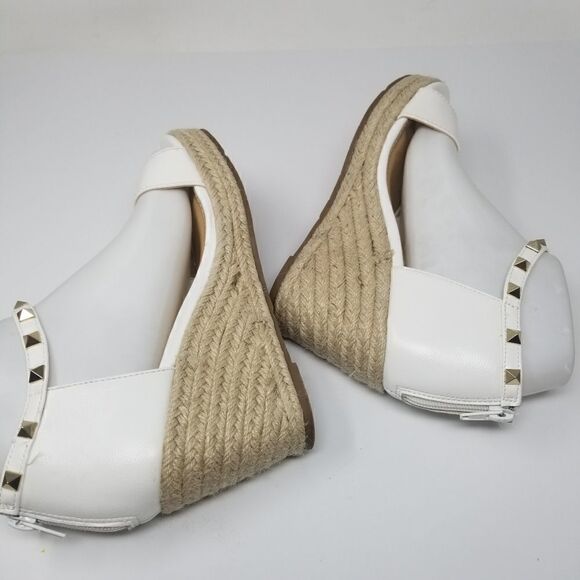 ESPRIT WHITE WEDGE SANDALS SIZE 6.5. PU LEATHER. - Picture 11 of 15
